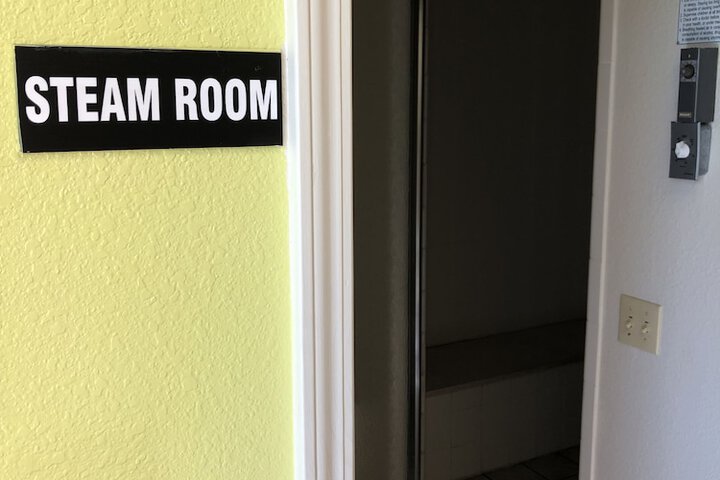 Room 32 of 47