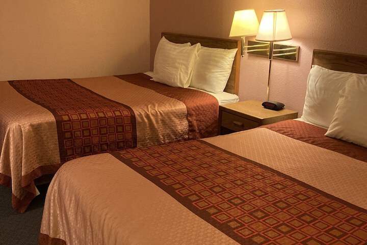 Room 12 of 31