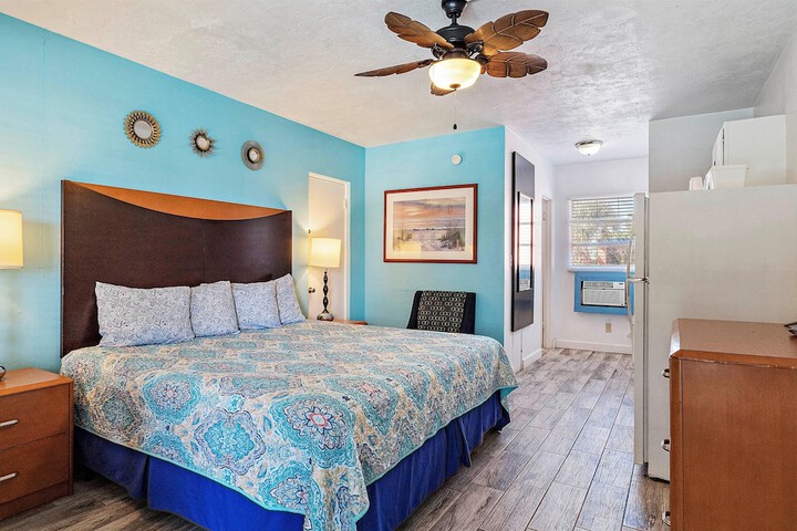 Room 28 of 48