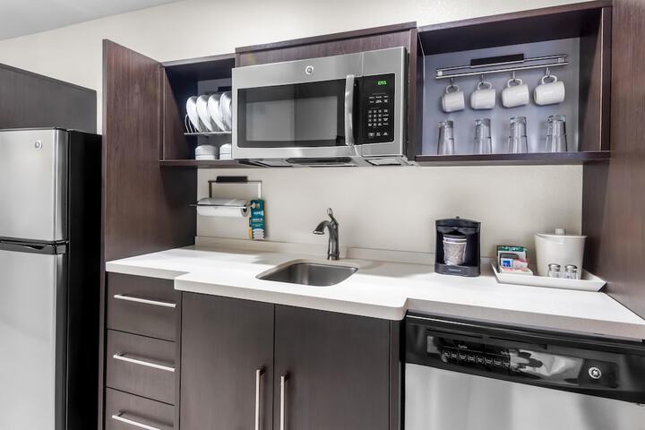 Home2 Suites by Hilton Dallas Grand Prairie