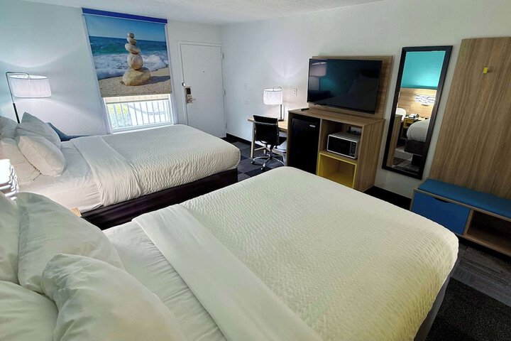 Days Inn by Wyndham Eglin AFB