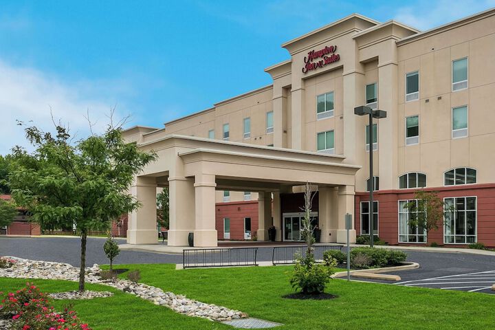 Hotel 2 of 58
