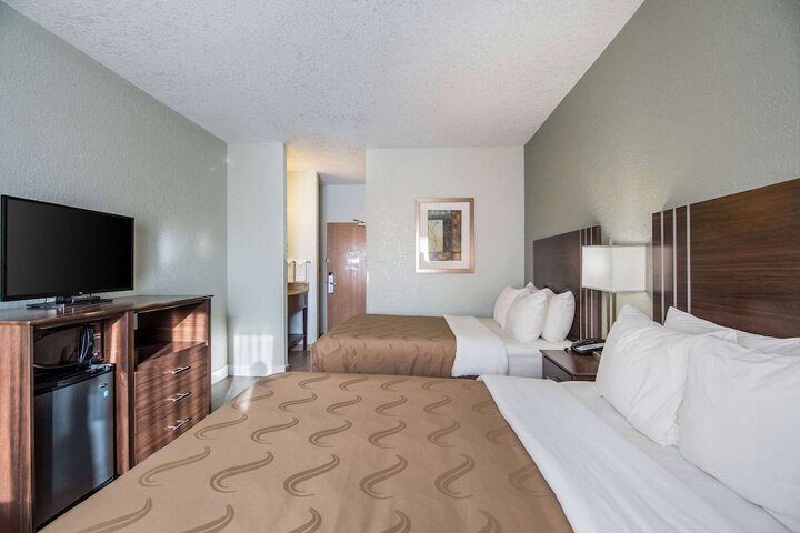 Quality Inn & Suites Pueblo West