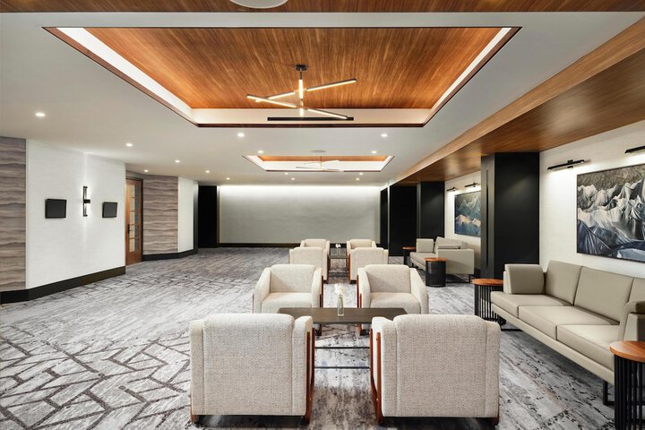 Hotel Alpenrock Breckenridge Curio Collection by Hilton