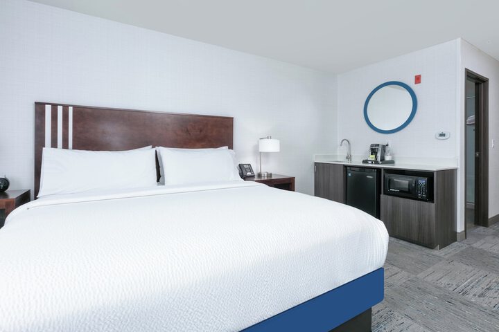Room 42 of 72