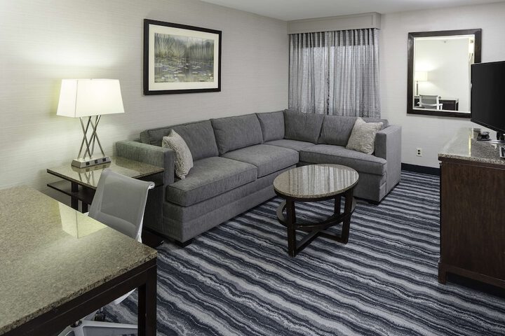 Room 10 of 34