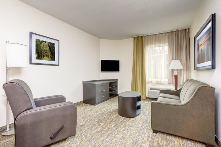 Candlewood Suites Cut Off by IHG