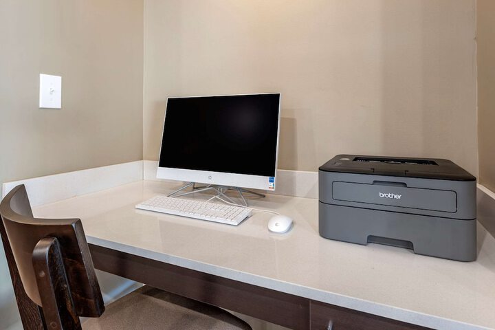 Business Center 30 of 30