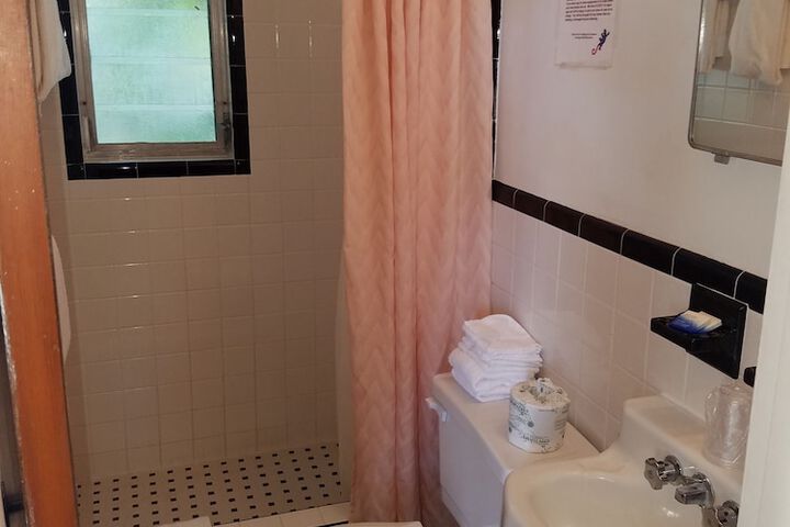 Room 46 of 48