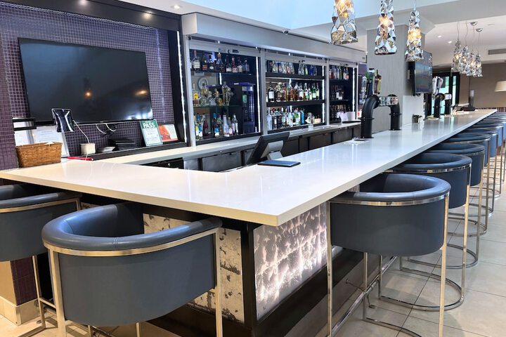 Holiday Inn Toronto - Intl Airport by IHG