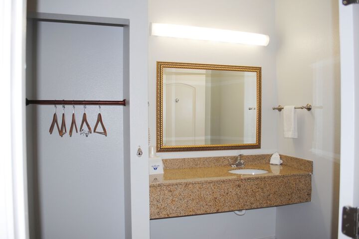 Bestway Inn