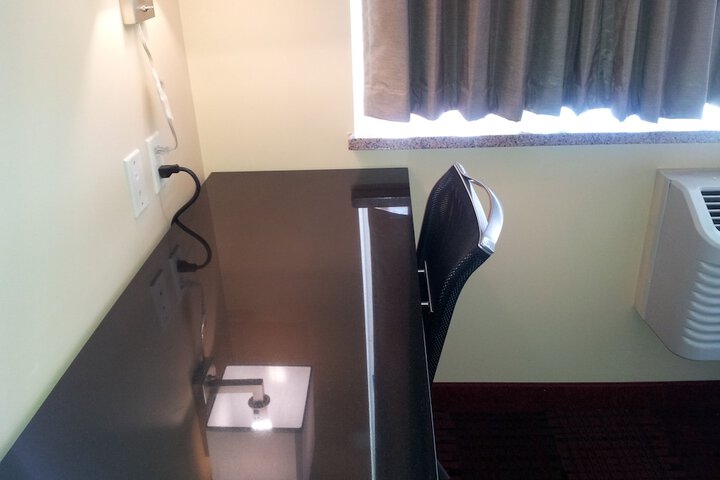 Room 33 of 45
