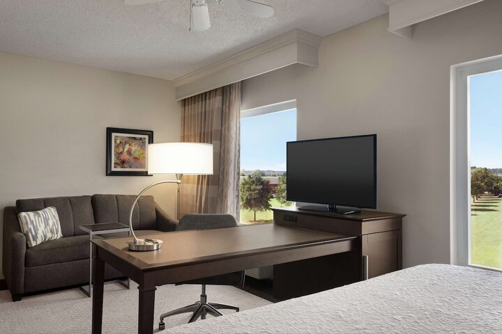 Room 30 of 47