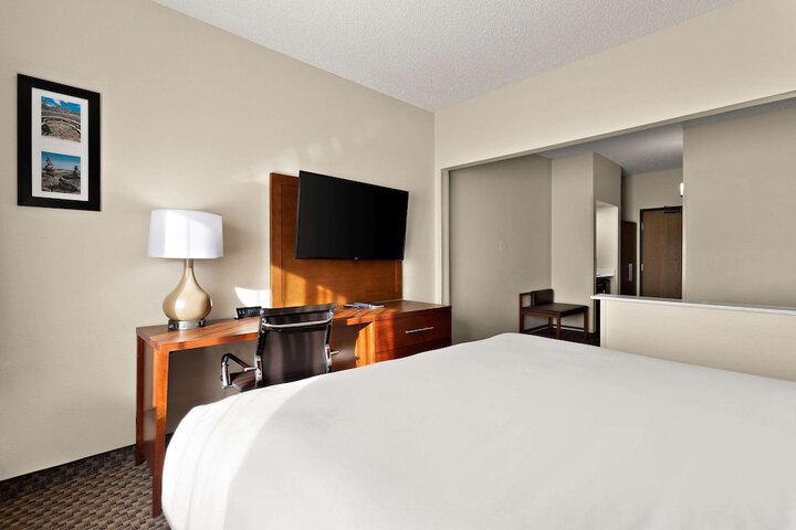 Room 18 of 40