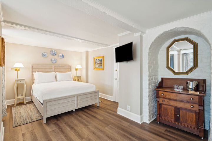 Room 34 of 57