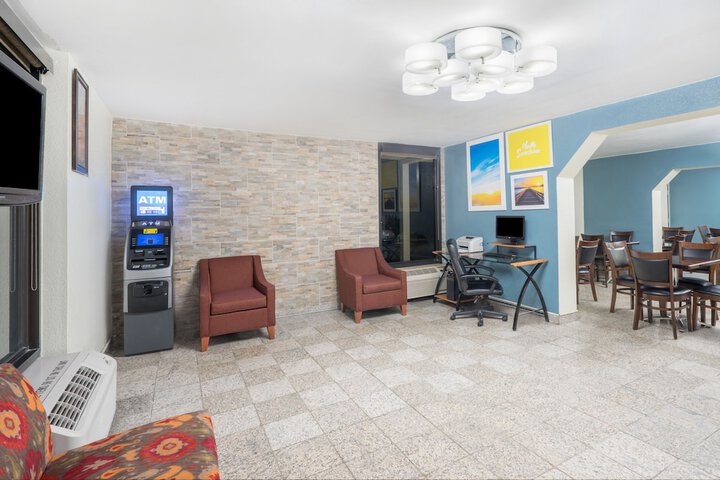 Business Center 40 of 40