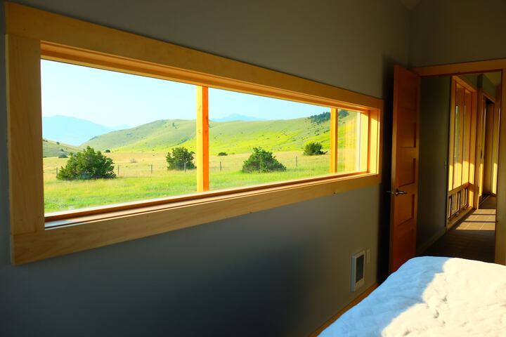 Room 12 of 25