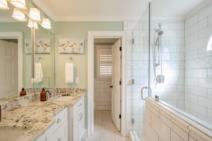 Palmetto by Avantstay Gorgeous Character Home w / Pool Sun Room & Pool Table!