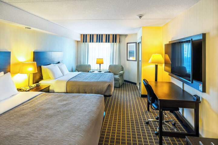 Quality Inn & Suites Garden of the Gulf