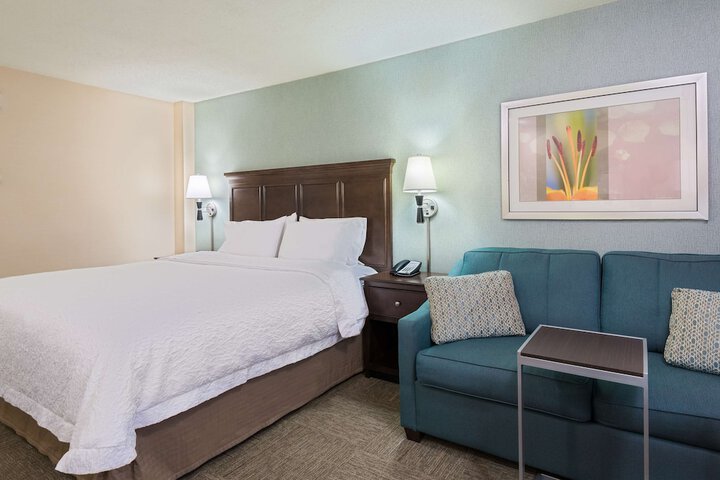 Hampton Inn White Plains / Tarrytown