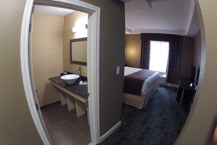 Room 22 of 32