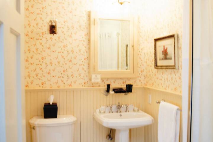 Room 41 of 74