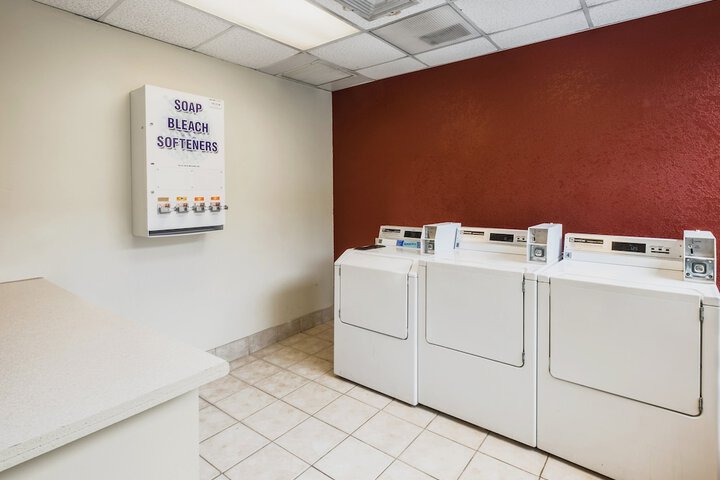 Red Roof Inn PLUS+ South Deerfield – Amherst