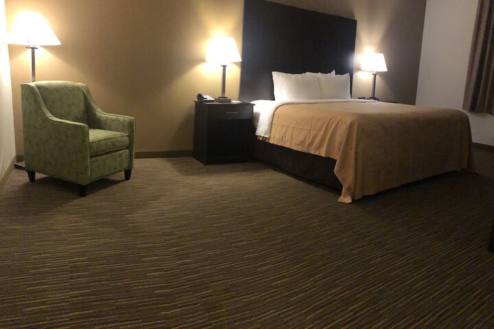 Room 7 of 17