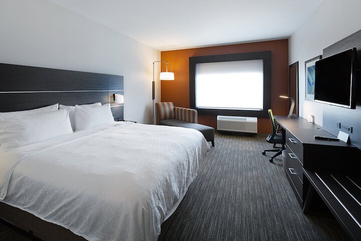 Room 21 of 33