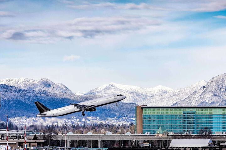 Fairmont Vancouver Airport In-Terminal Hotel