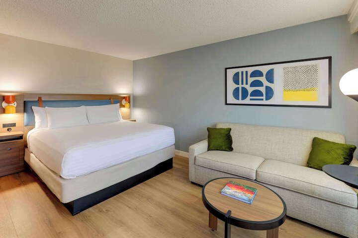 Room 54 of 84