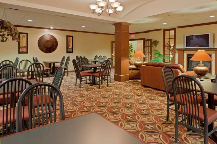 Holiday Inn Express & Suites Kent - University Area by IHG