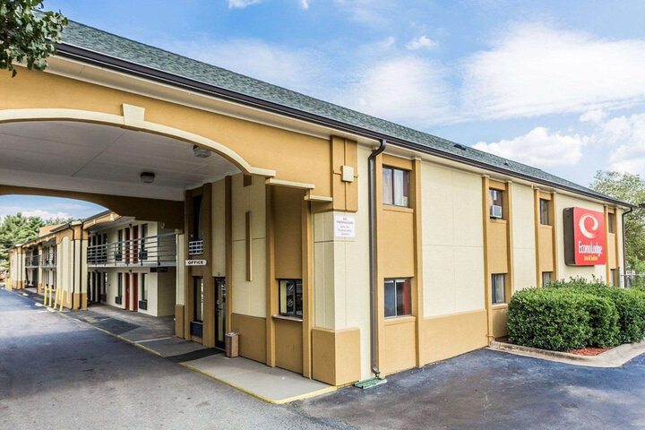 Econo Lodge Inn & Suites Matthews - Charlotte