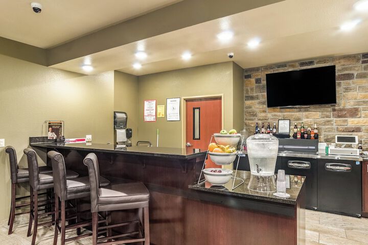 Cobblestone Hotel & Suites - Gering / Scottsbluff