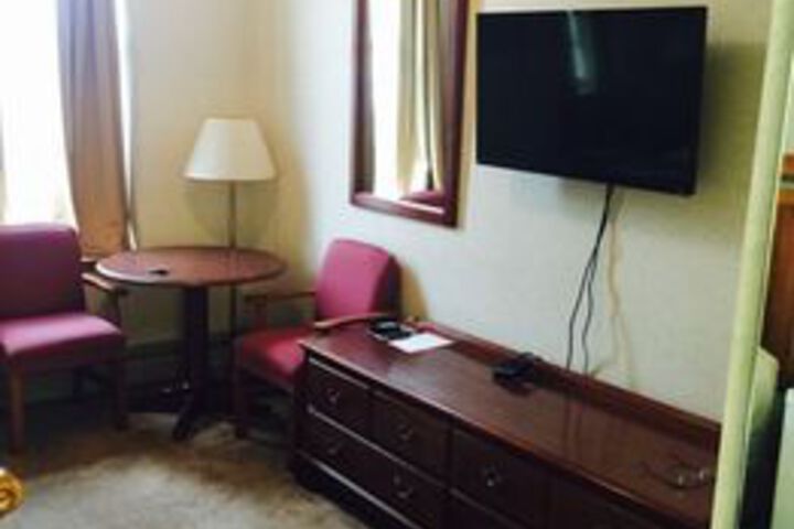 Goodfellos Suites
