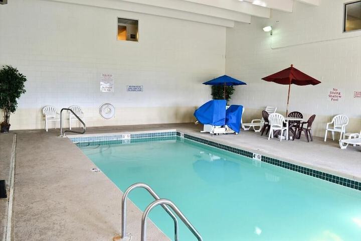 Pool 9 of 40