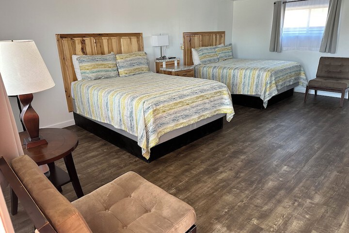 Lamplighter Lodge