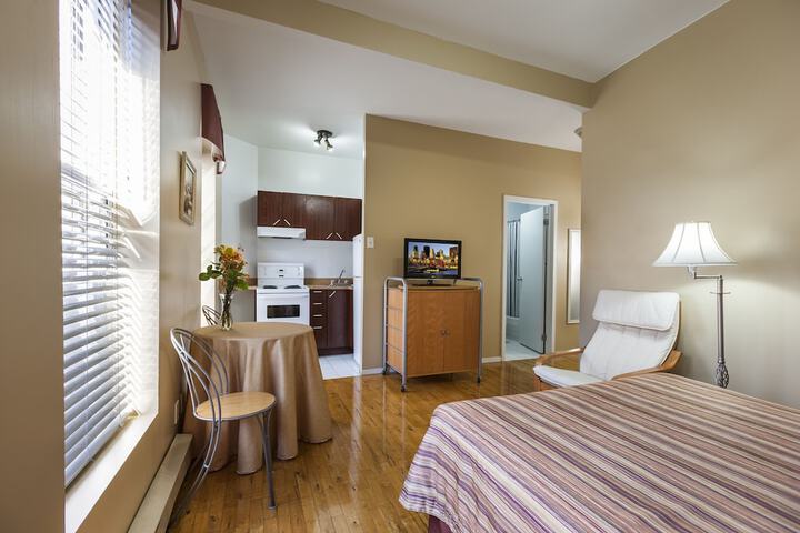 Room 36 of 62