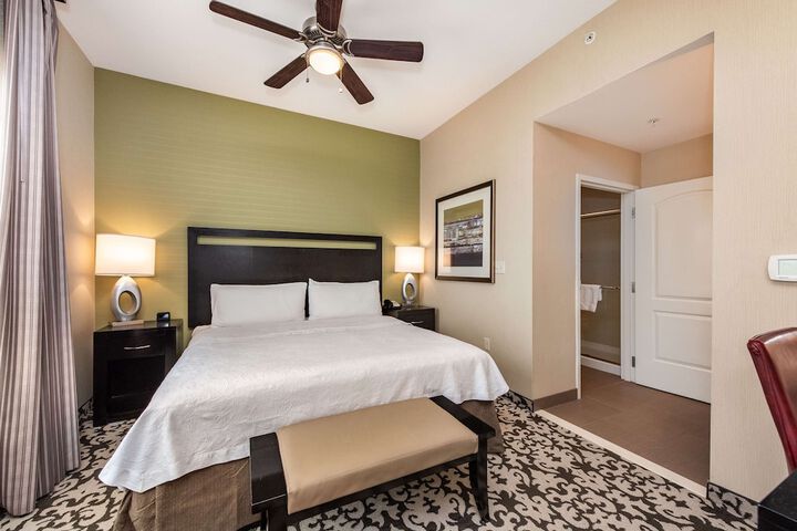 Homewood Suites by Hilton Oxnard / Camarillo