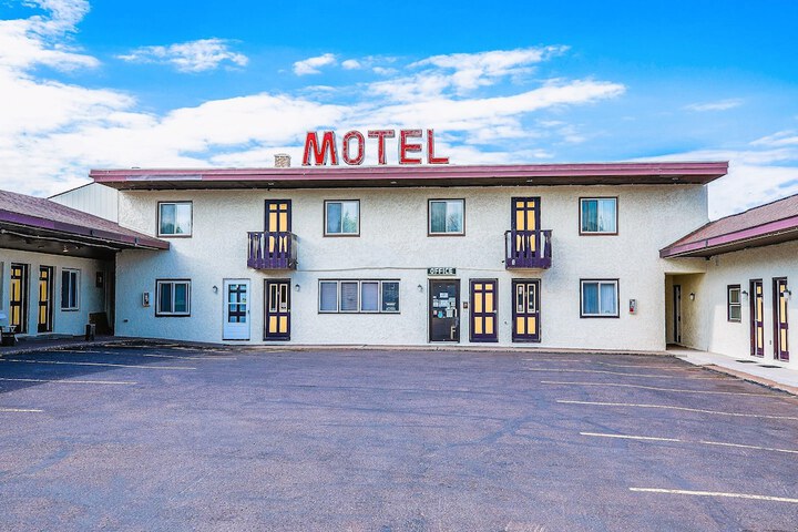 Hotel 2 of 48