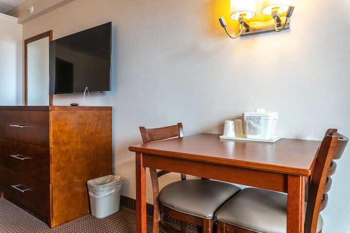 Room 33 of 56