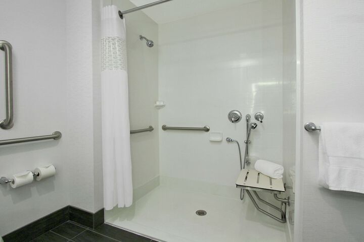Room 48 of 69