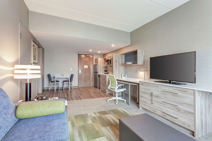 Home2 Suites by Hilton Toronto Brampton