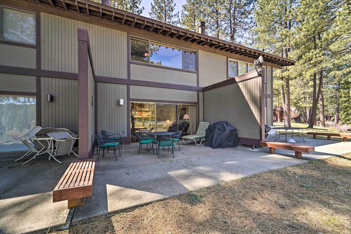 Quiet Home w / Graeagle Meadows Golf Course View!