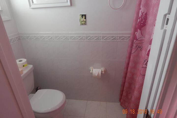 Room 47 of 77