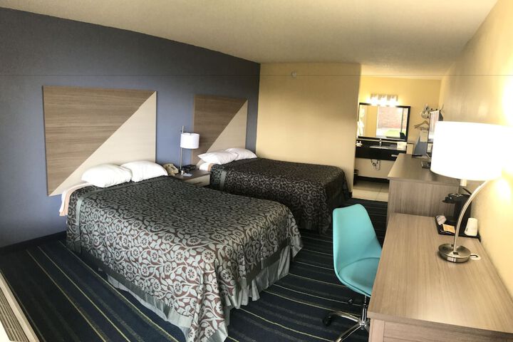 Room 17 of 47
