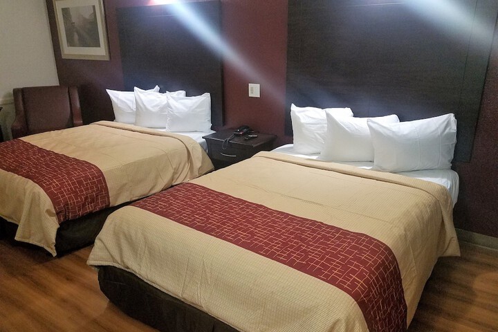Room 12 of 16