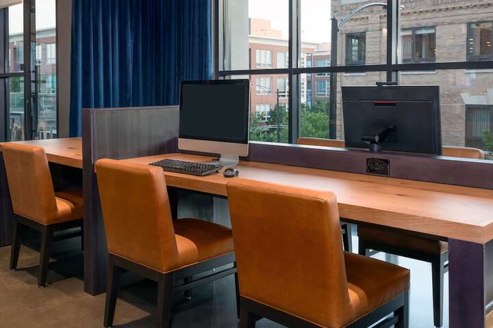 Business Center 39 of 42