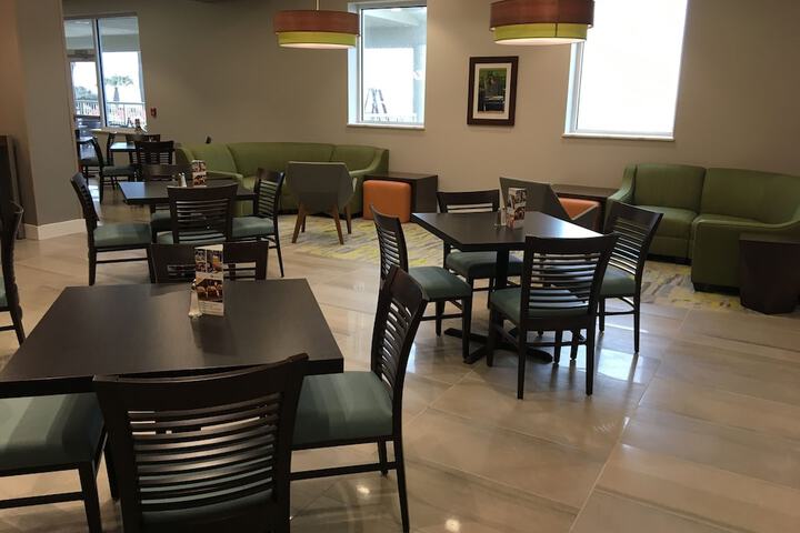 Holiday Inn & Suites Daytona Beach on the Ocean by IHG