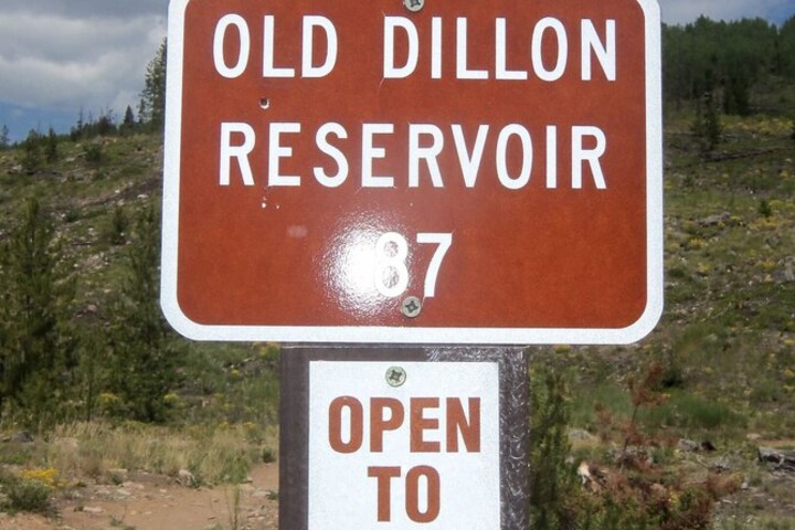 Lakefront Dillon Condo w / Pool Access: Near Skiing